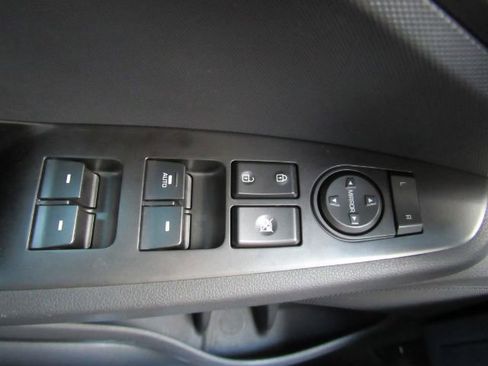 Used 2021 Hyundai Ioniq SE image 29