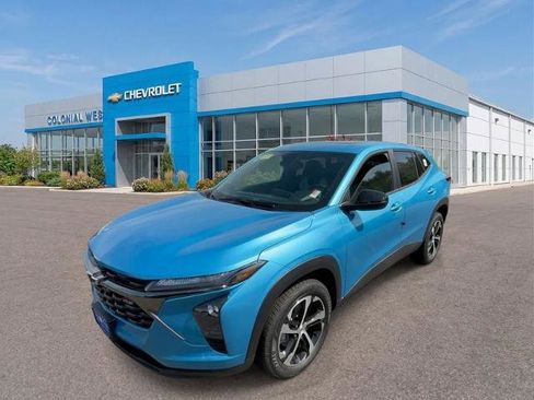 Used 2026 Chevrolet Trax RS w/ Sunroof Package FWD image 1