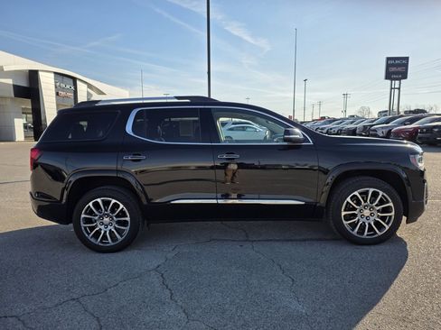 Used 2023 GMC Acadia Denali w/ Trailering Package image 9