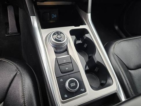 Certified 2024 Ford Explorer Limited AWD/4WD image 26