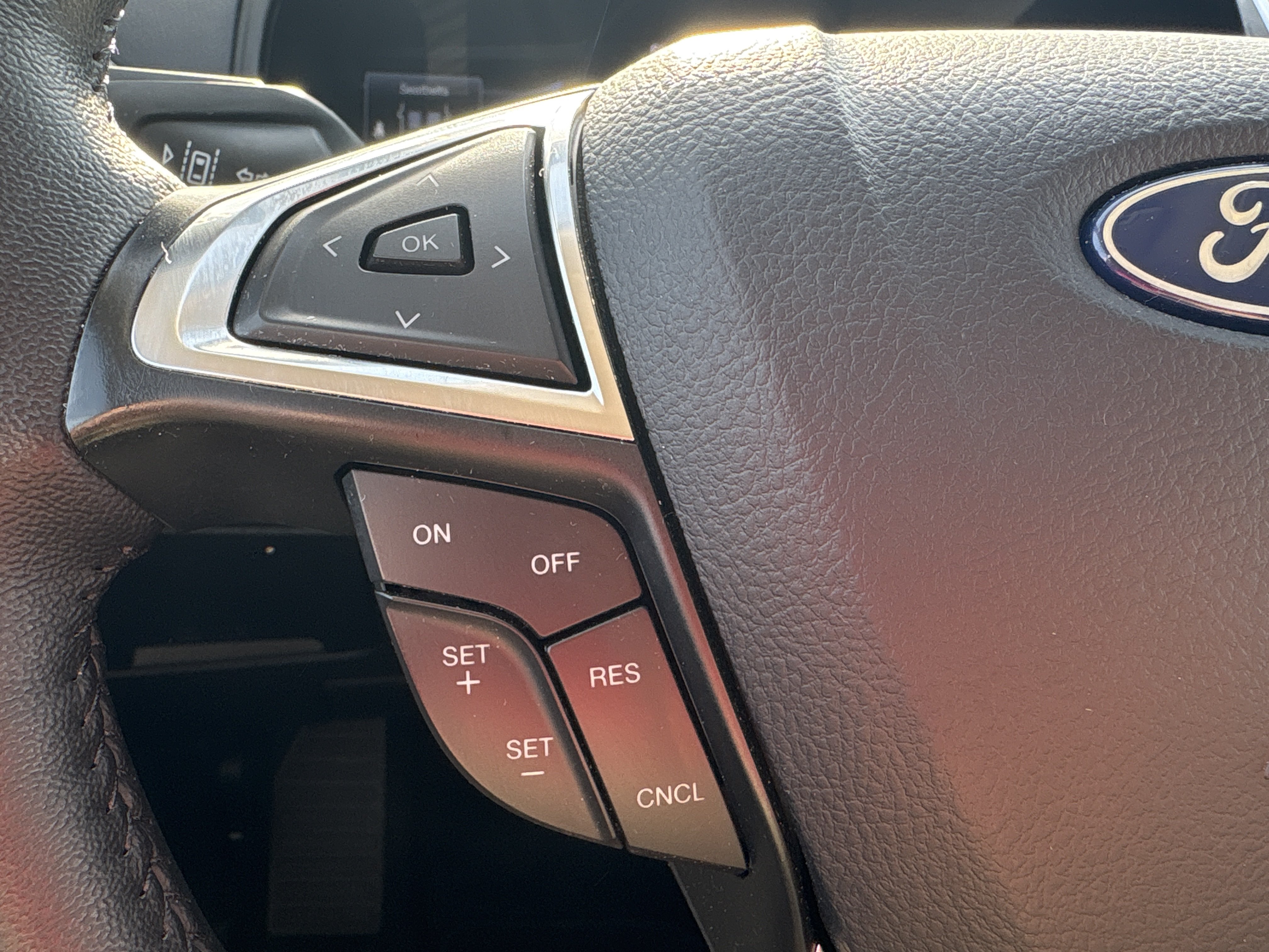 Used 2024 Ford Edge Titanium AWD/4WD image 10