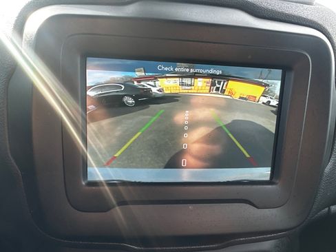 Used 2020 Jeep Renegade Altitude image 13