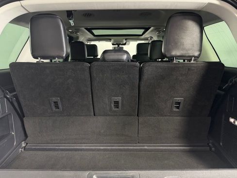 Used 2025 Ford Expedition Platinum w/ Driver's Package image 32