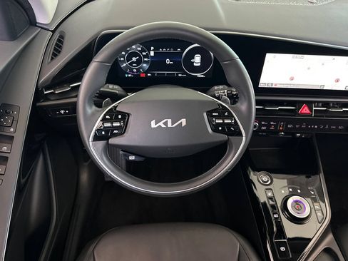 Used 2024 Kia Niro Wind FWD image 17