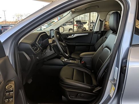 Certified 2022 Ford Escape SEL w/ Class II Trailer Tow Package image 10