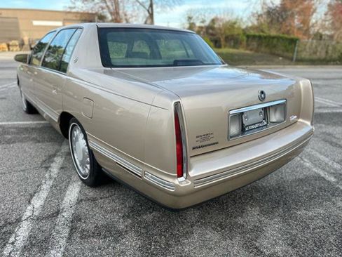 Used 1998 Cadillac De Ville image 5