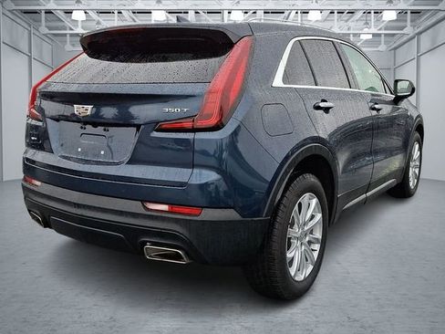 Used 2021 Cadillac XT4 Luxury w/ Cold Weather Package image 4