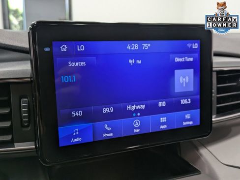 Used 2023 Ford Explorer XLT w/ Equipment Group 202A AWD/4WD image 12