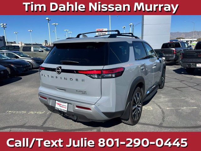 Used 2024 Nissan Pathfinder Platinum w/ Cargo Package AWD/4WD image 11