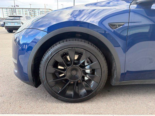 Used 2021 Tesla Model Y Long Range AWD/4WD image 4