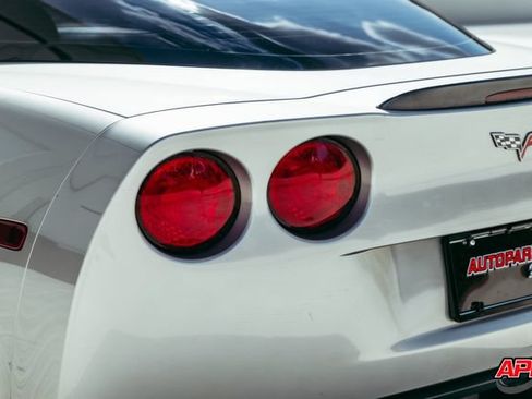 Used 2006 Chevrolet Corvette Z06 w/ Preferred Equipment Group RWD image 54