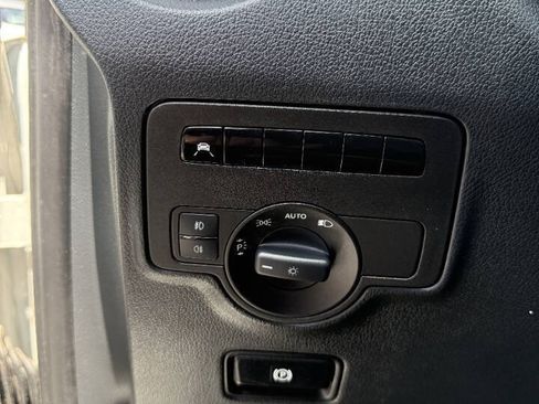 Used 2016 Mercedes-Benz Metris Passenger w/ Active Safety Plus Package image 11
