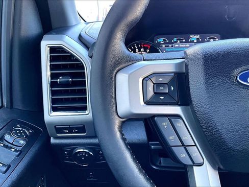Used 2017 Ford F150 Lariat image 24