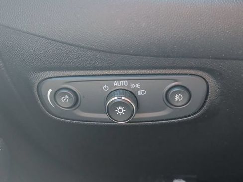 Used 2020 Chevrolet Equinox LT FWD image 20