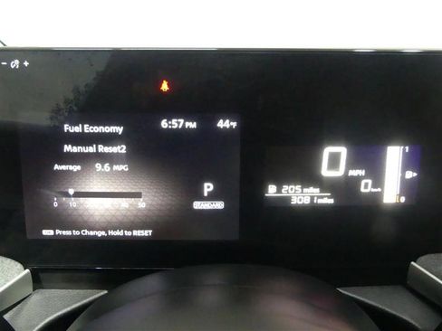 Used 2025 Nissan Kicks SV image 31