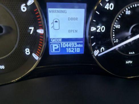 Used 2019 Nissan Armada SL w/ Premium Package image 17