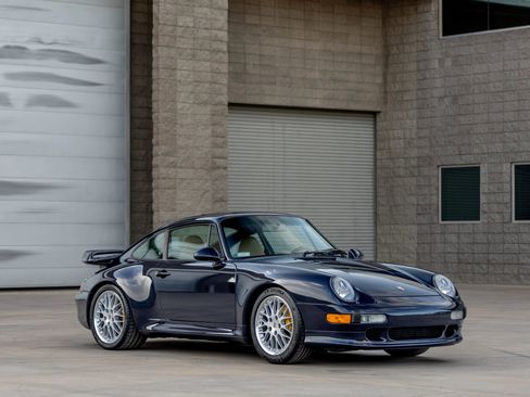 Used 1998 Porsche 911 Carrera S RWD image 2