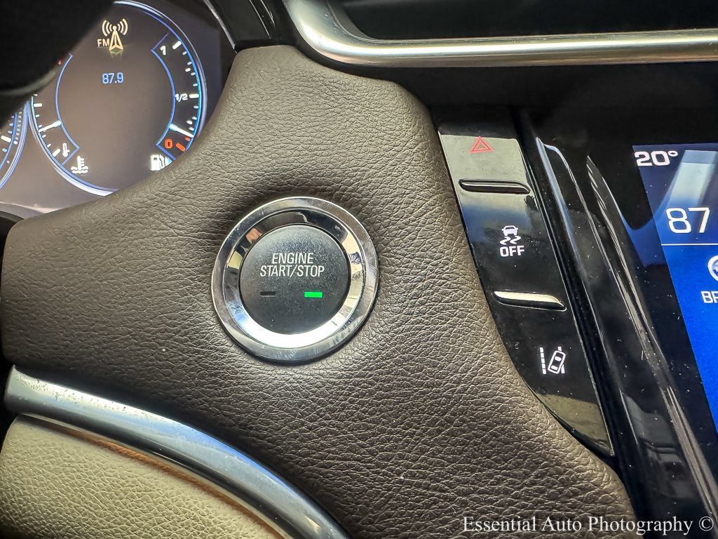 Used 2013 Cadillac XTS Premium AWD/4WD image 16