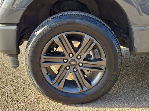 Used 2021 Ford F150 Lariat image 11