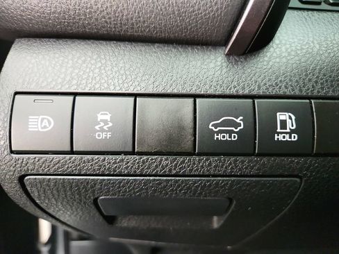 Used 2023 Toyota Camry SE FWD image 16