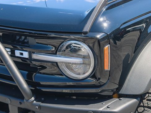 Used 2024 Ford Bronco Outer Banks w/ Sasquatch Package AWD/4WD image 6