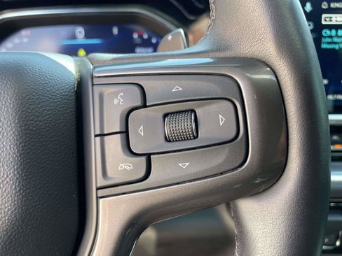 Used 2025 Chevrolet Silverado 1500 High Country w/ Midnight Edition AWD/4WD image 9