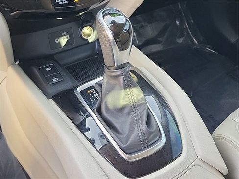 Used 2021 Nissan Rogue Sport SL w/ Premium Package image 18