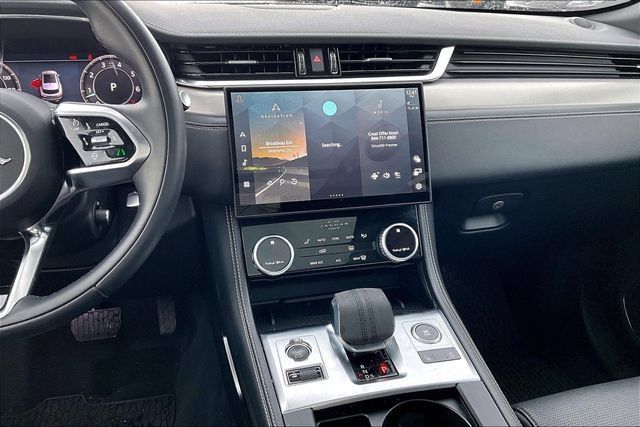 Used 2026 Jaguar F-PACE R-Dynamic S AWD/4WD image 6