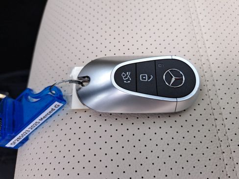 Certified 2025 Mercedes-Benz GLC 350e 4MATIC image 38