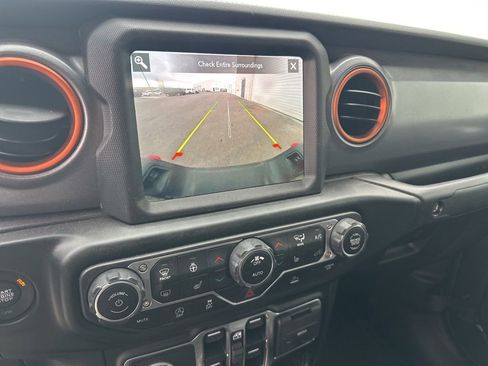 Used 2023 Jeep Gladiator Mojave w/ LED Lighting Group image 20