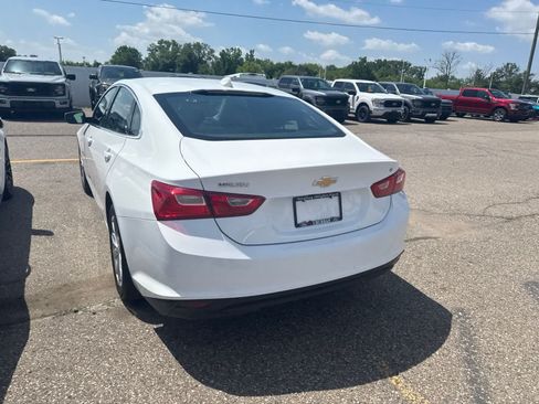 Used 2023 Chevrolet Malibu LT FWD image 17