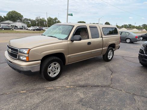 Used 2006 Chevrolet Silverado 1500 LT w/ Light Duty Power Package RWD image 4