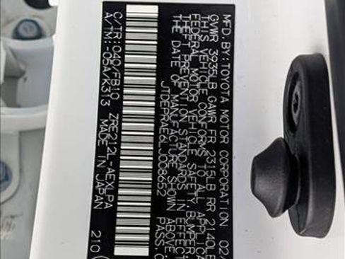 Used 2020 Toyota Corolla LE w/ Carpet Mat Package (TMS) image 28