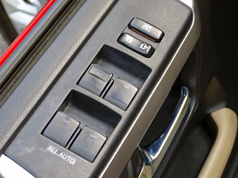 Used 2018 Toyota 4Runner SR5 RWD image 21