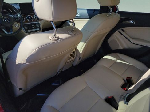 Used 2018 Mercedes-Benz GLA 250 image 6