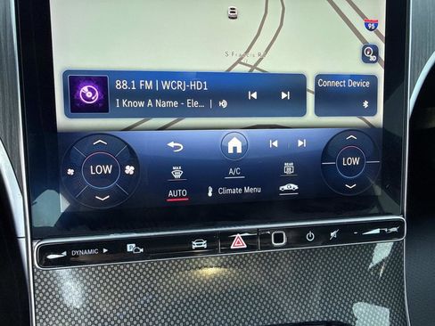 Used 2023 Mercedes-Benz C 300 Sedan image 25