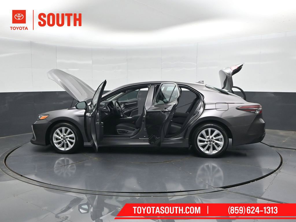 Used 2022 Toyota Camry LE FWD image 51