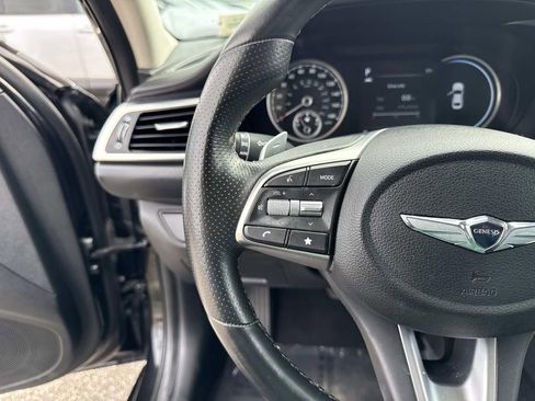 Used 2022 Genesis G70 2.0T w/ Prestige Package image 32