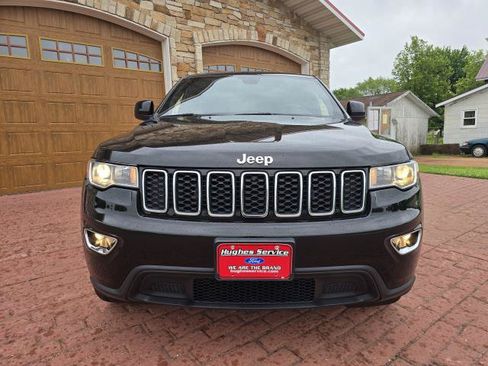 Used 2021 Jeep Grand Cherokee Laredo AWD/4WD image 8