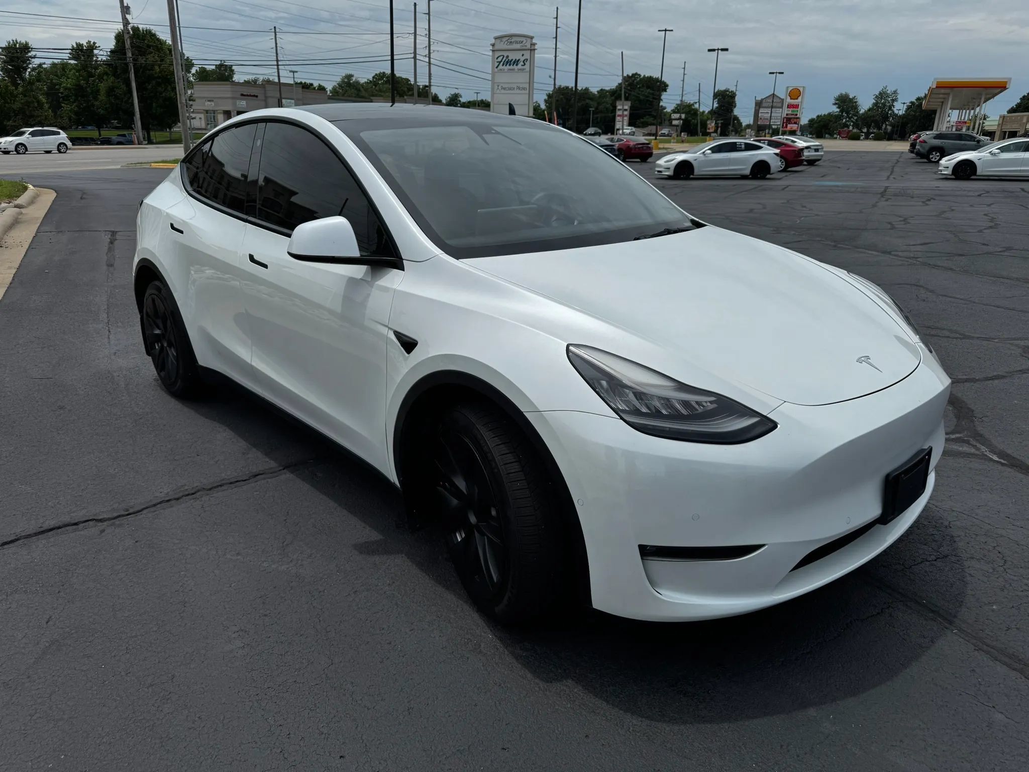 Used 2021 Tesla Model Y Long Range AWD/4WD image 4