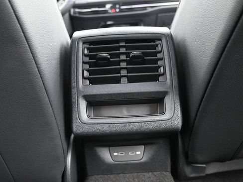 Used 2024 Volkswagen GTI SE FWD image 27