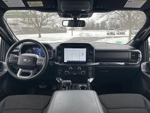 Certified 2022 Ford F150 XLT w/ Equipment Group 302A High image 5