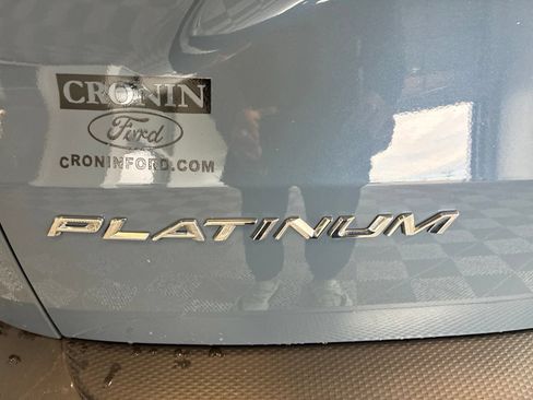 Used 2024 Ford Escape Platinum AWD/4WD image 8