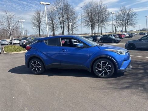 Used 2018 Toyota C-HR XLE image 7