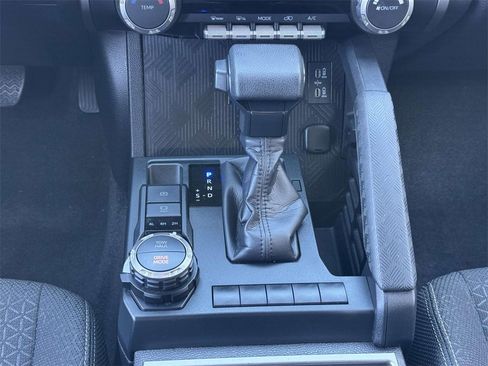 Used 2025 Toyota 4Runner SR5 image 6