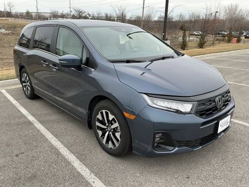 Used 2026 Honda Odyssey EX-L image 4