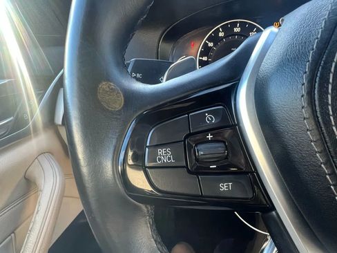 Used 2017 BMW 530i 530i Sedan 4D w/ Premium Package image 13