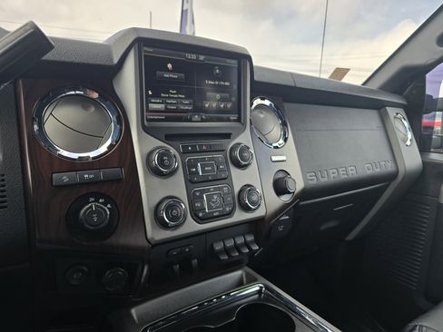 Used 2016 Ford F350 Lariat w/ Lariat Interior Package image 26