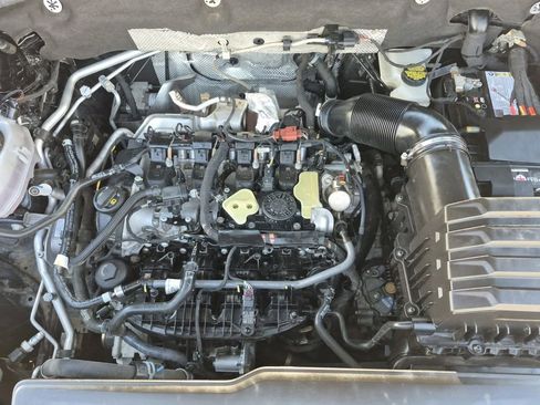 Used 2024 Volkswagen Atlas SE image 17