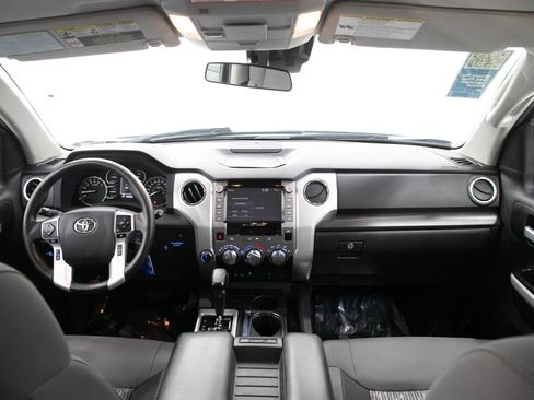 Used 2020 Toyota Tundra SR5 AWD/4WD image 16